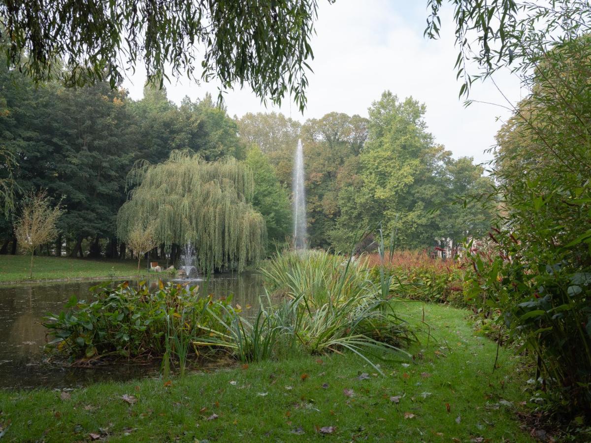 Le Chateau De Beaulieu Busnes Bagian luar foto